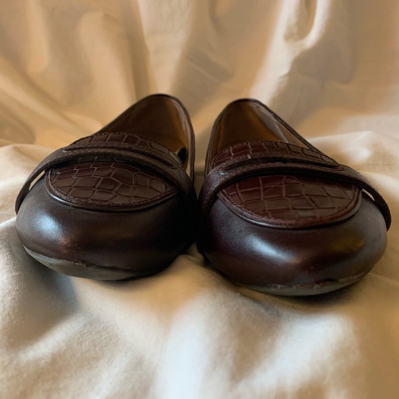 Vionic dark wine leather 'Savannah' penny loafers - Picture 3 of 9